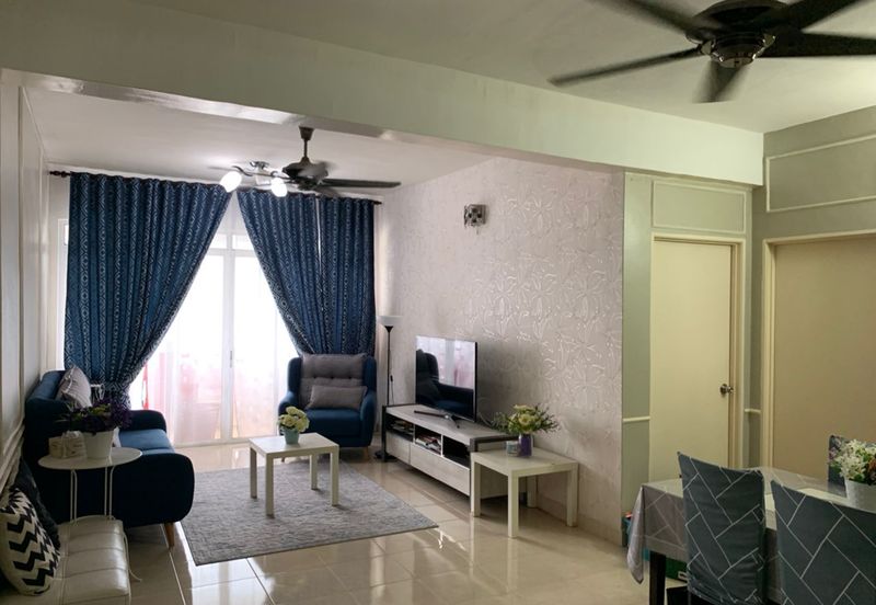 D'Piazza Condominium