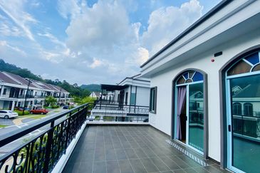 Peranakan Straits, Setia Eco Templer