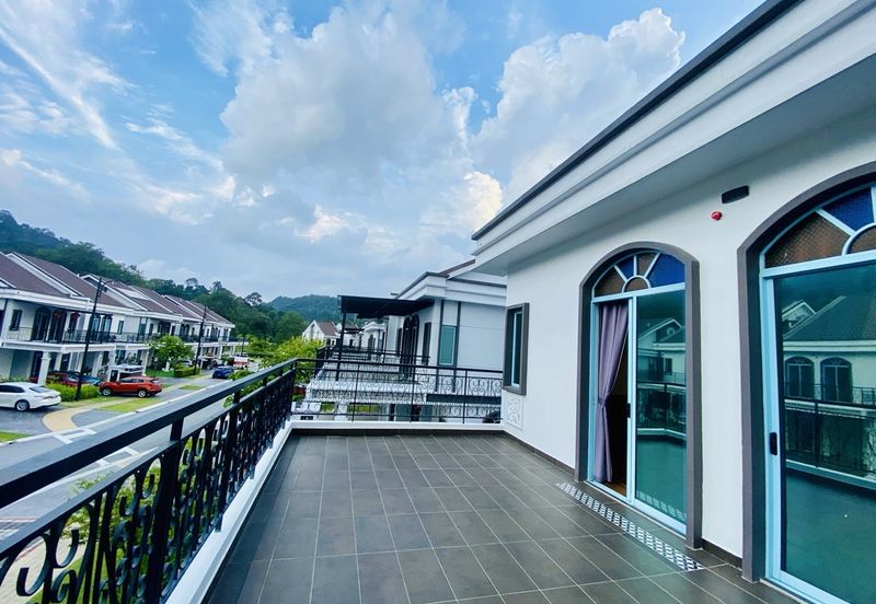 Peranakan Straits, Setia Eco Templer