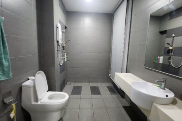 Parkfield Residences, Tropicana Heights