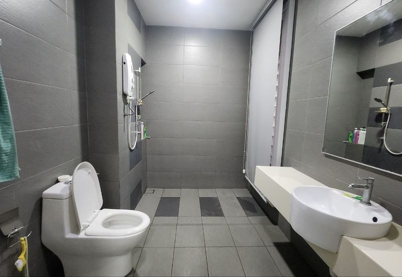 Parkfield Residences, Tropicana Heights