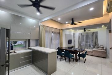 Parkfield Residences, Tropicana Heights