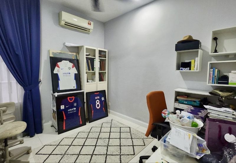 Parkfield Residences, Tropicana Heights