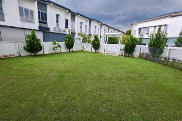 Parkfield Residences, Tropicana Heights