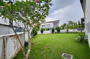 Parkfield Residences, Tropicana Heights