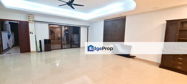 Double Story Superlink House at TAMAN NUSAPUTRA, Taman Putra Perdana, Puchong, Selangor, Selangor, Puchong South
