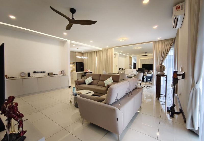 Tiana Elmina Gardens