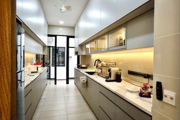 Tiana Elmina Gardens