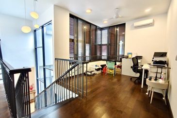 Tiana Elmina Gardens