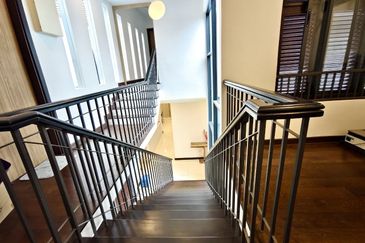 Tiana Elmina Gardens