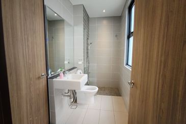 Tiana Elmina Gardens