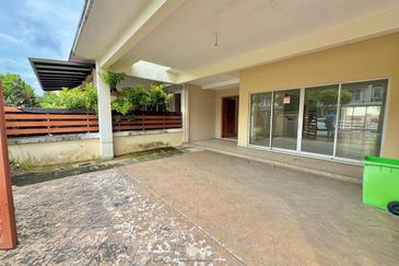 Opulenia @ Denai Alam