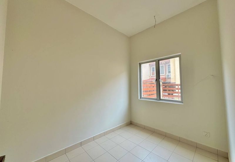 Opulenia @ Denai Alam