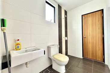 Saffron Hills @ Denai Alam