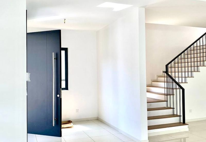 Freesia Residences @ Tropicana Aman