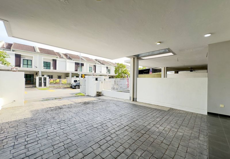 Laman Delfina @ Nilai Impian