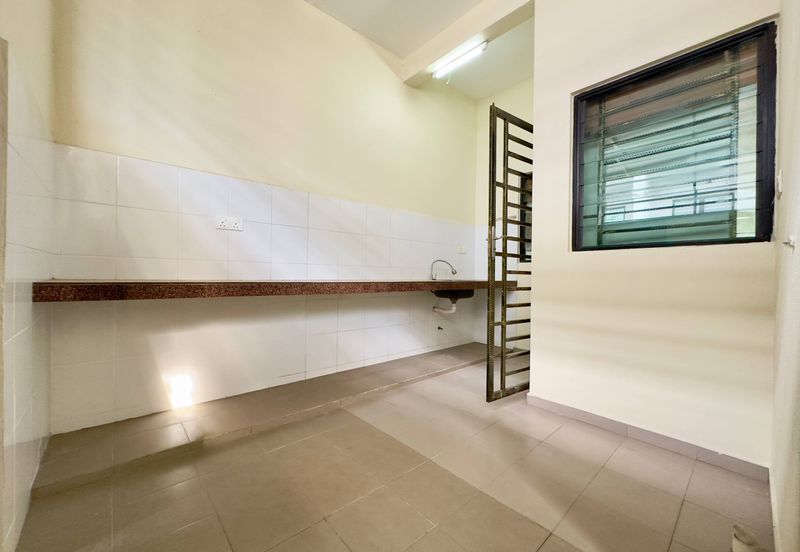 Laman Delfina @ Nilai Impian