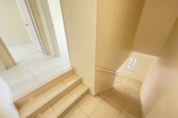 Laman Delfina @ Nilai Impian