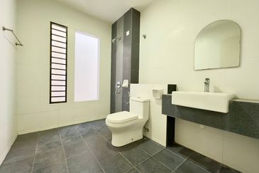 Laman Delfina @ Nilai Impian