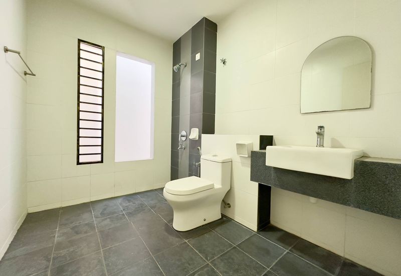 Laman Delfina @ Nilai Impian