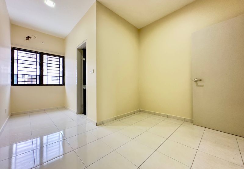 Laman Delfina @ Nilai Impian