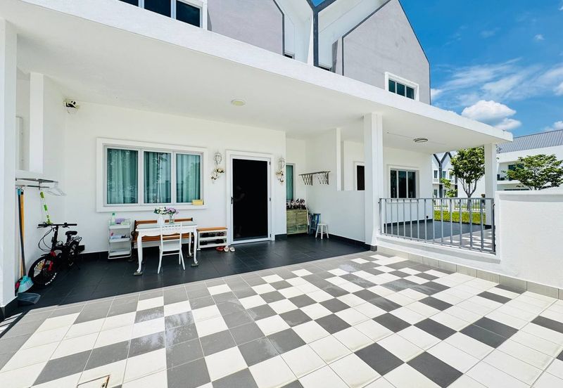 Ebonylane @ Eco Forest