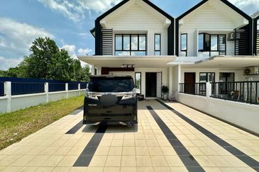 Avis 2 @ Setia Alam Sari