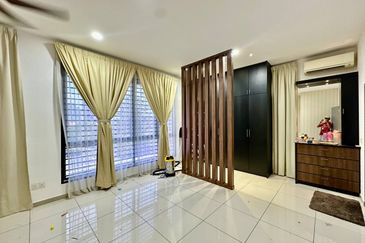 Avis 2 @ Setia Alam Sari