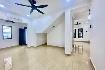 Jalan Suasana @ Tun Hussein Onn