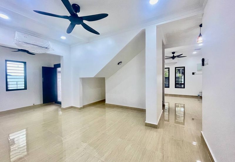 Jalan Suasana @ Tun Hussein Onn