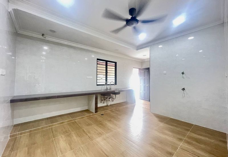 Jalan Suasana @ Tun Hussein Onn