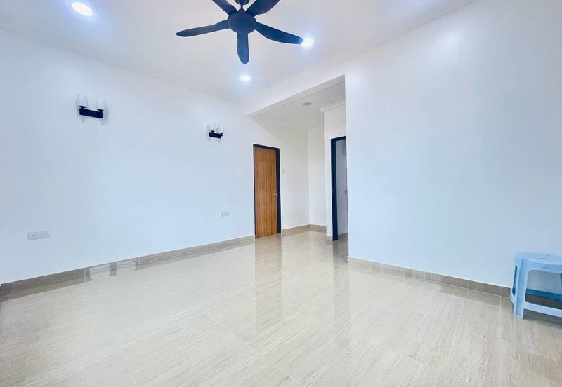 Jalan Suasana @ Tun Hussein Onn