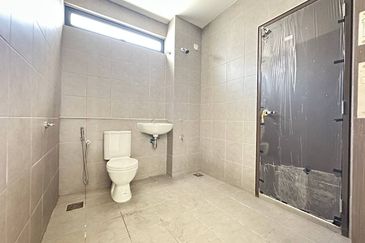 Double Storey Terrace House at Nadira 1, Bandar Bukit Raja, Klang