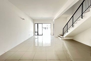 Double Storey Terrace House at Nadira 1, Bandar Bukit Raja, Klang