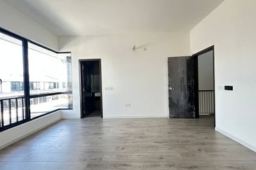 Double Storey Terrace House at Nadira 1, Bandar Bukit Raja, Klang