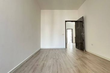 Double Storey Terrace House at Nadira 1, Bandar Bukit Raja, Klang