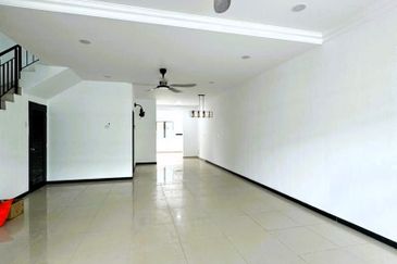 Dahlia Sari @ Saujana Perdana