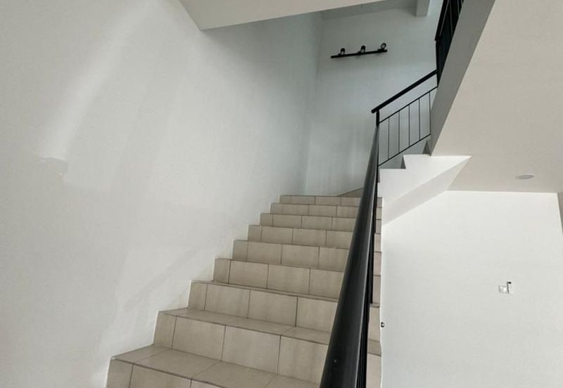 Dahlia Sari @ Saujana Perdana