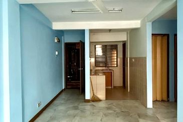 Flat PKNS, Seksyen 7