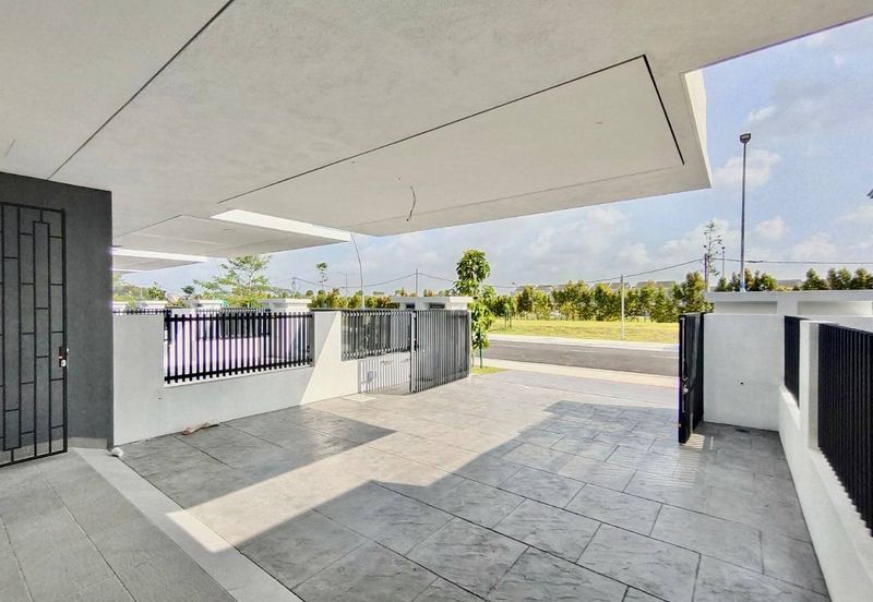 Elmina Green Three @ City of Elmina