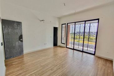 Elmina Green Three @ City of Elmina