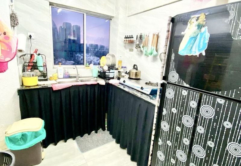 Kondo Rakyat (Desa Pantai Flat)