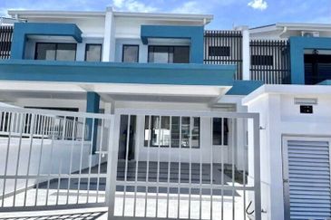 Facing Open Double Storey Alam Suria Enclave Puncak Alam