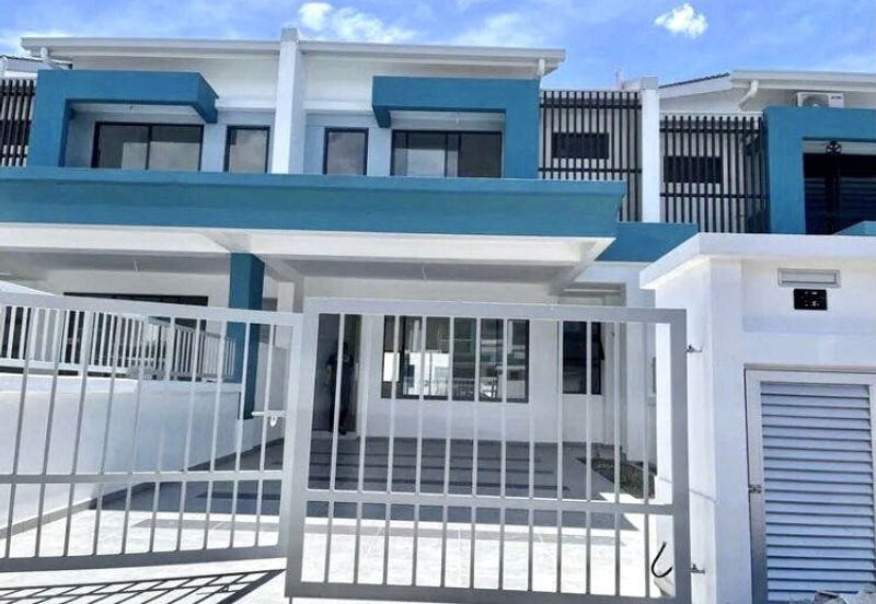 Facing Open Double Storey Alam Suria Enclave Puncak Alam