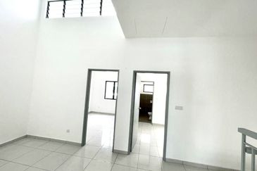 Facing Open Double Storey Alam Suria Enclave Puncak Alam