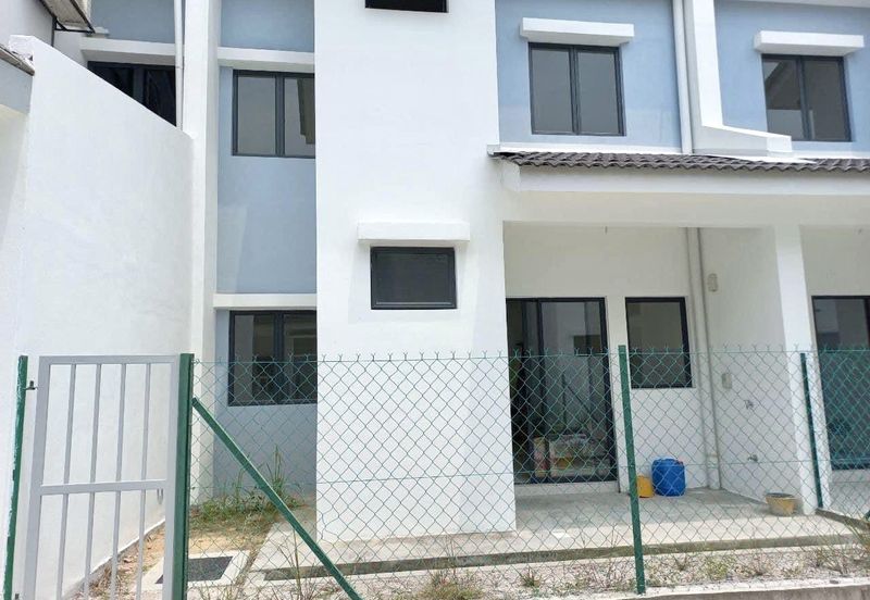 Facing Open Double Storey Alam Suria Enclave Puncak Alam