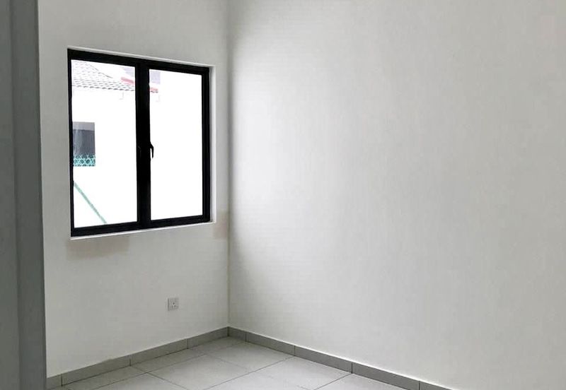 Facing Open Double Storey Alam Suria Enclave Puncak Alam