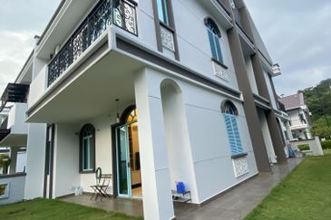 Peranakan Straits, Setia Eco Templer