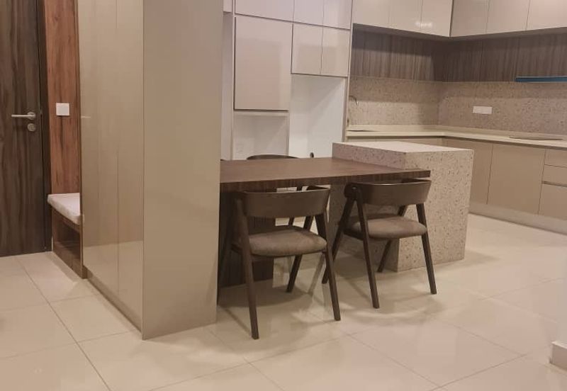 Henna Residence @ The Quartz