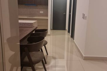 Henna Residence @ The Quartz